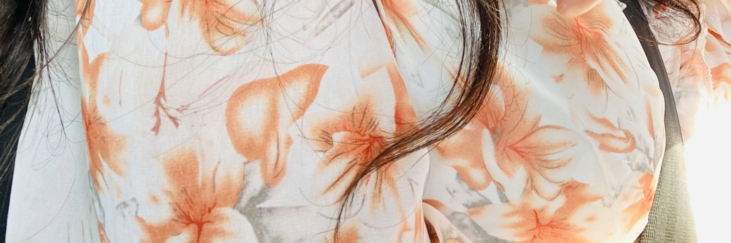 Twitter banner for @Naomi_K28