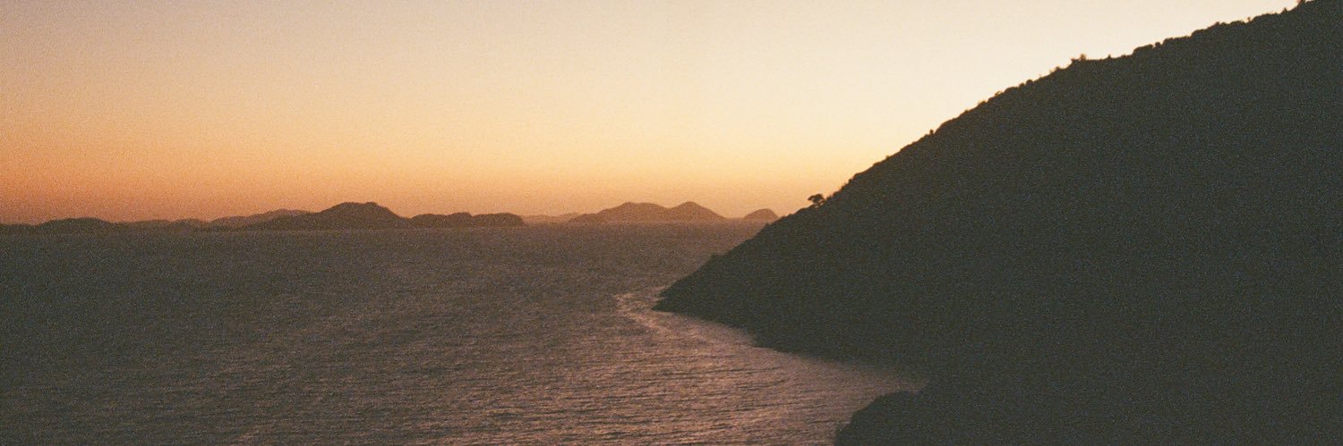 stephanierigon's profile banner image