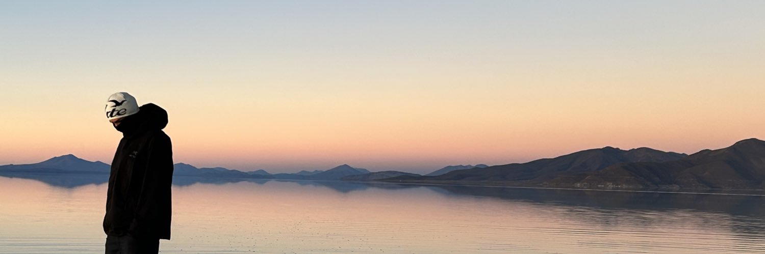 Marois 🌙 banner