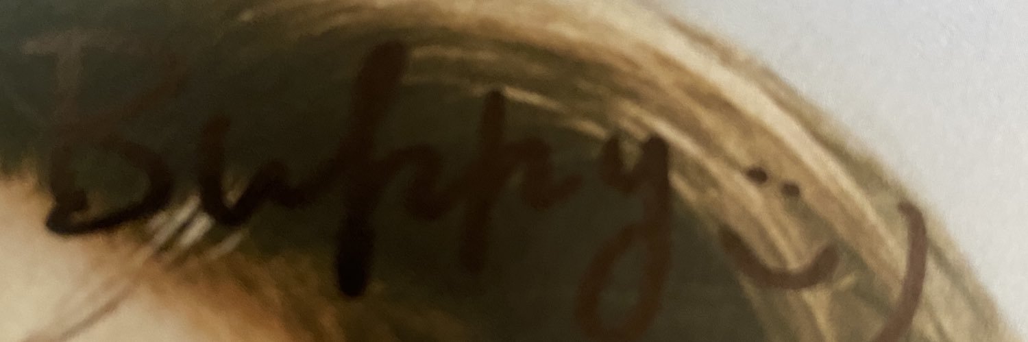Q_love_bot's profile banner image