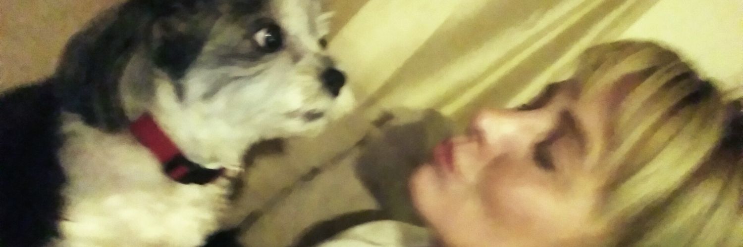 msroxylee's profile banner image