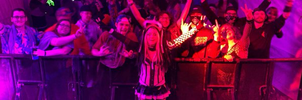 Nikki Raves Profile Banner