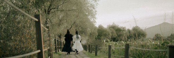 Zi_poto Profile Banner