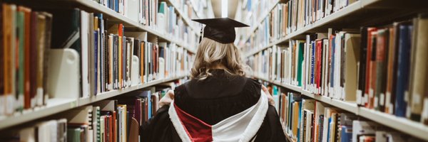 Laura__Brace Profile Banner