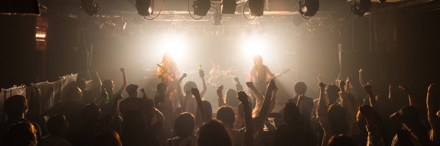 seina_fr's profile banner image