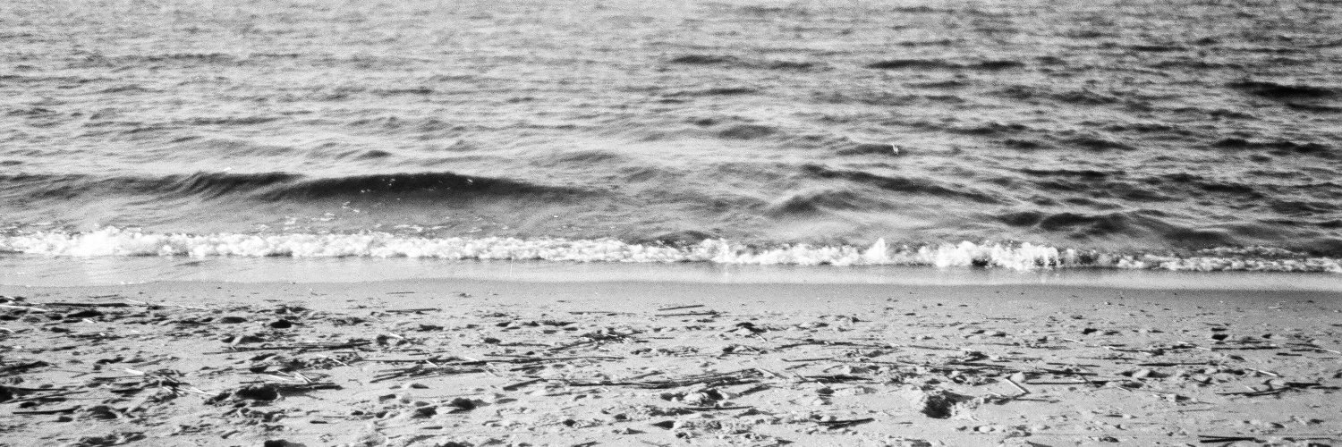 me banner
