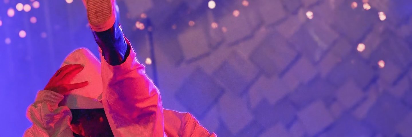 mxvyr's profile banner image
