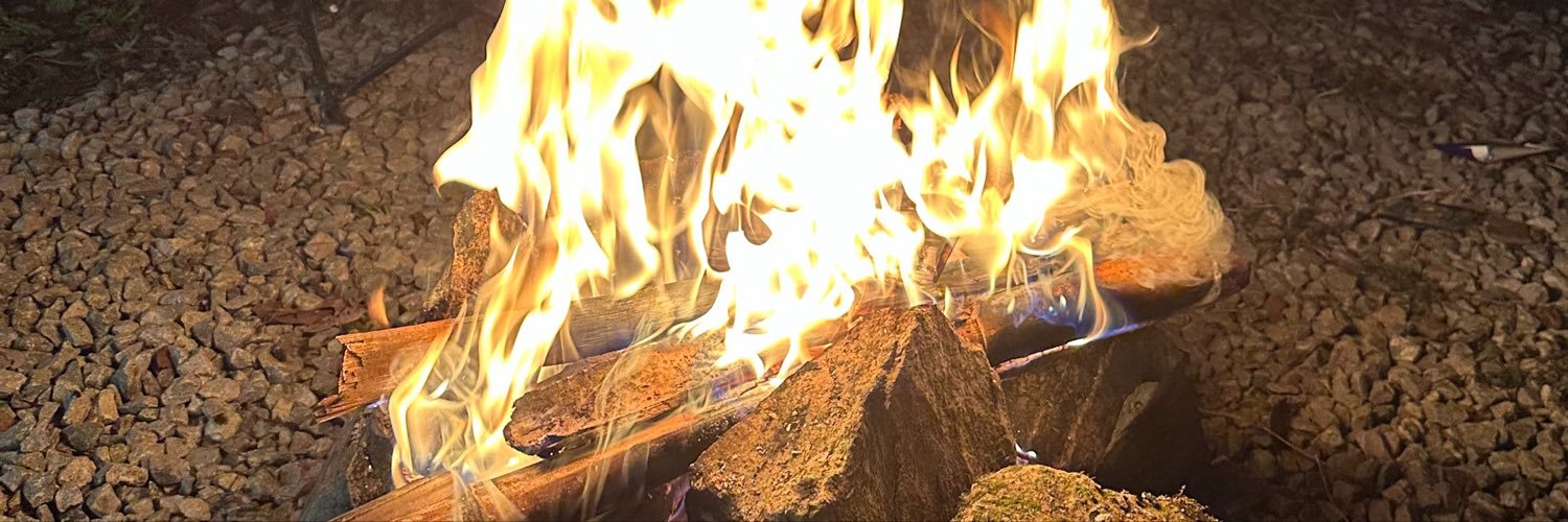 menories's profile banner image