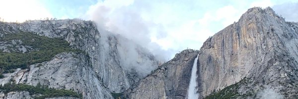 nilofer Profile Banner