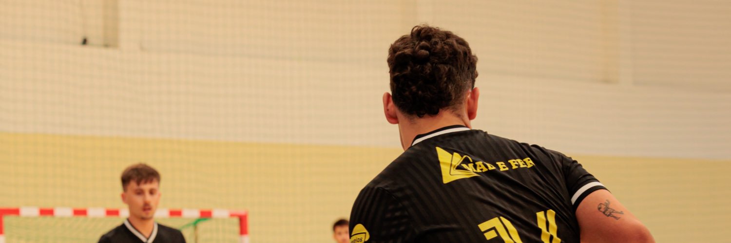 fvmb10_'s profile banner image
