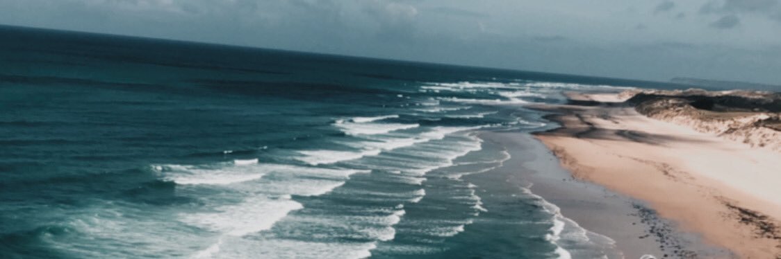 Julie_Btl's profile banner image