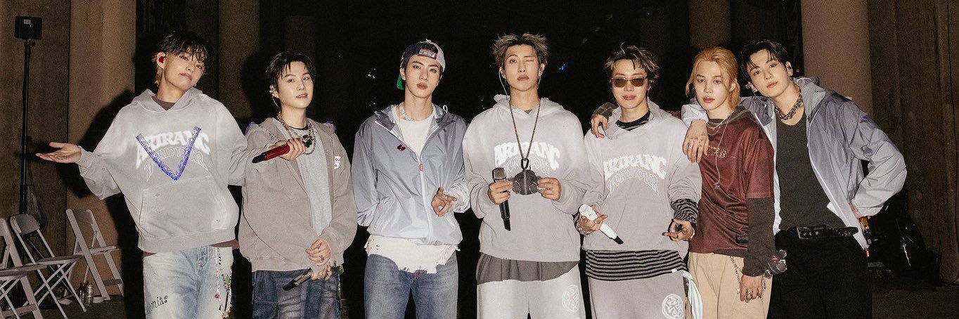 youngmonaa's profile banner image