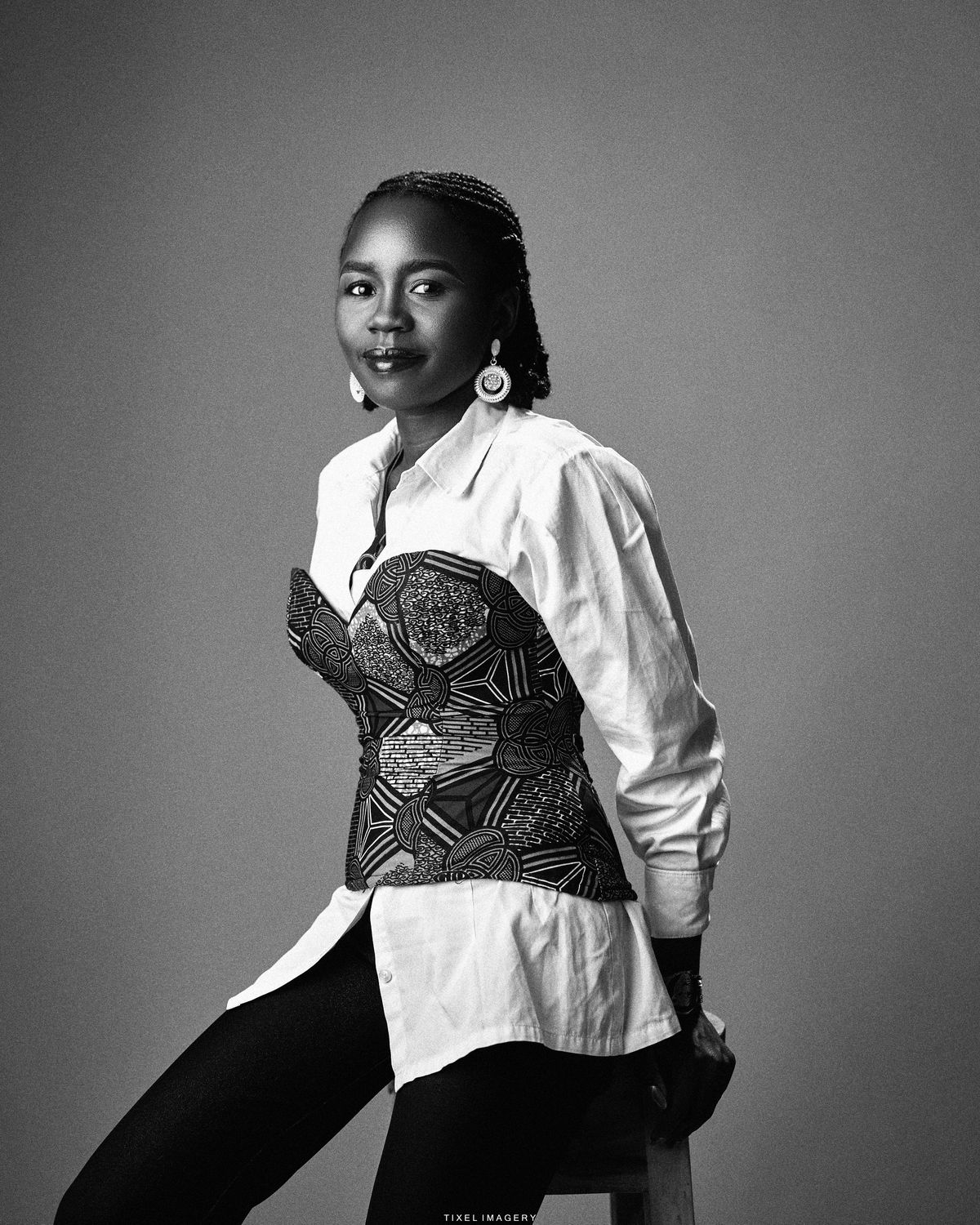 Mayomi Praise banner