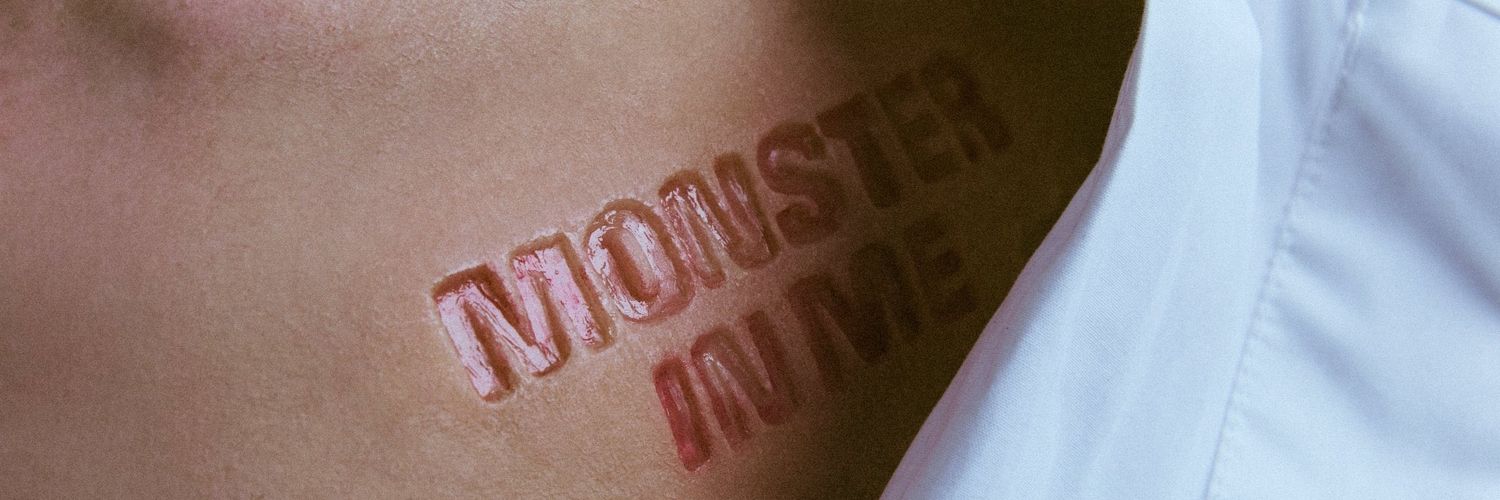 ʎqnɹ banner