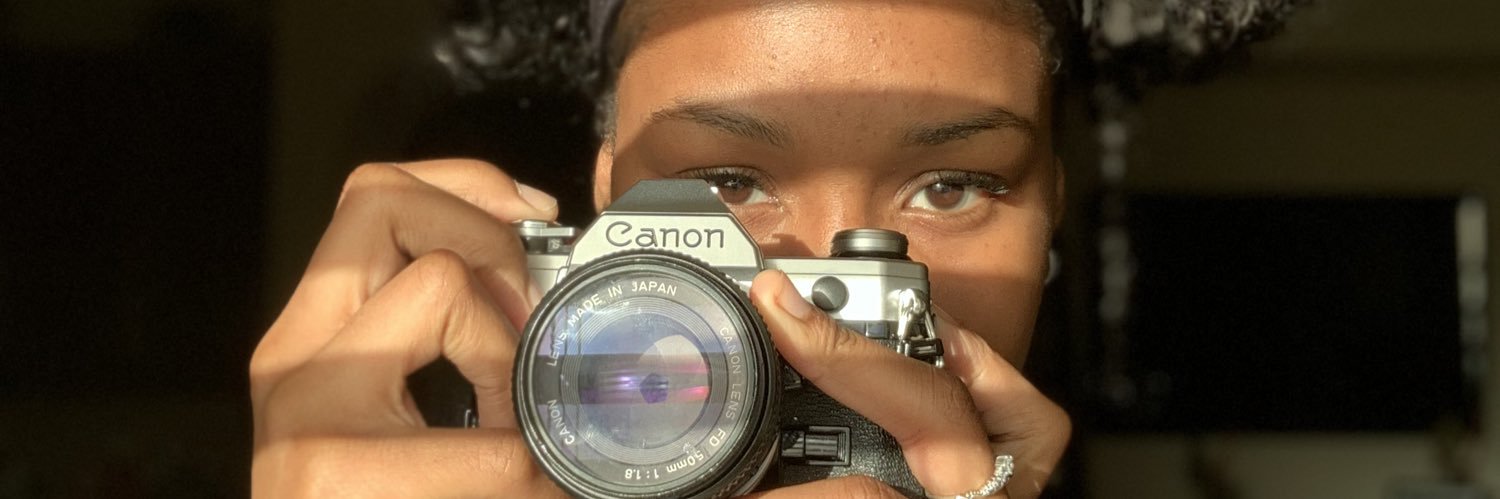 EmariSidney's profile banner image