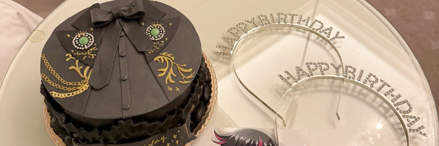 la__a_'s profile banner image