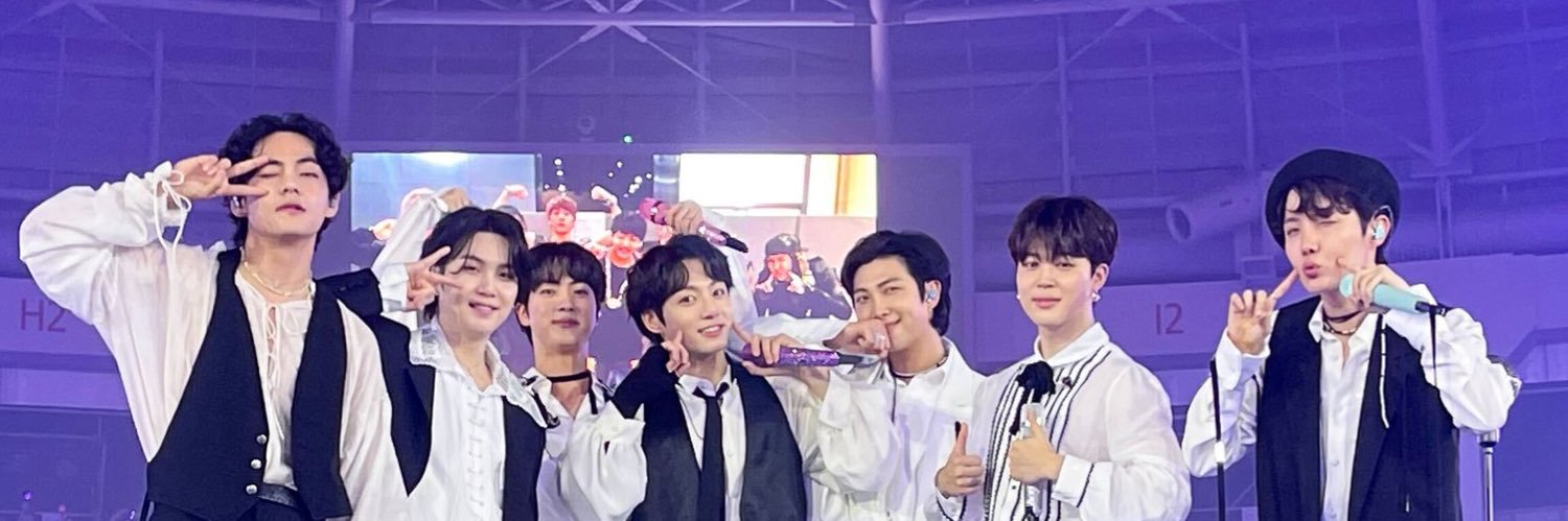 akm_bts's profile banner image