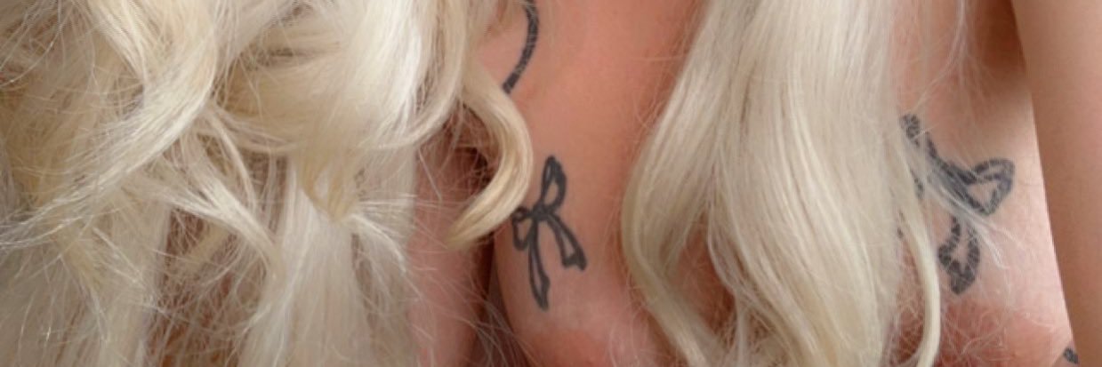 assinanissa's profile banner image