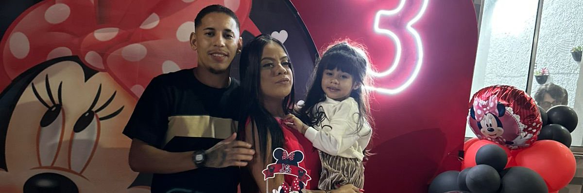 livinhateclando's profile banner image