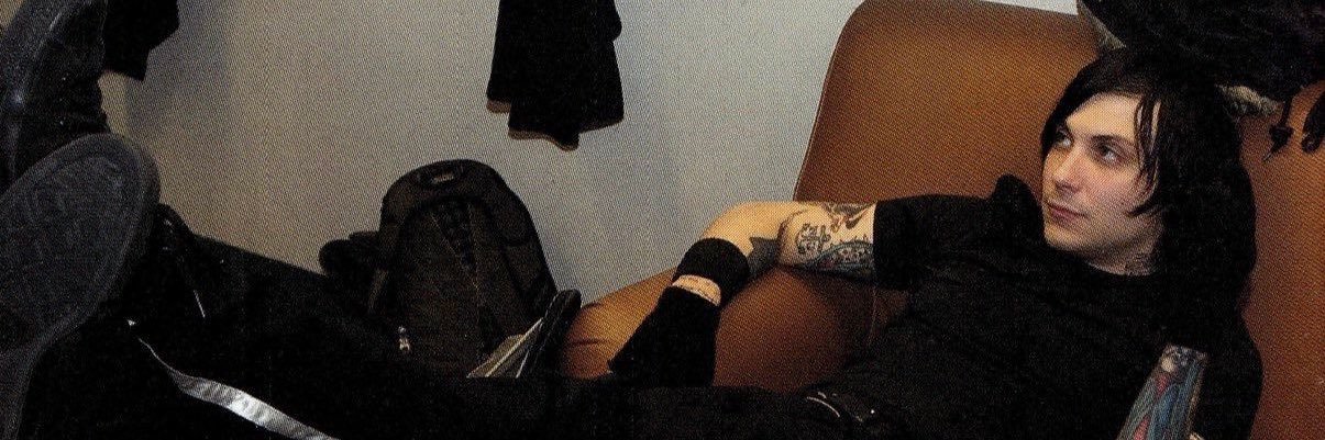 sophiaapou's profile banner image
