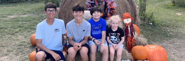 WES_MrsRichards Profile Banner