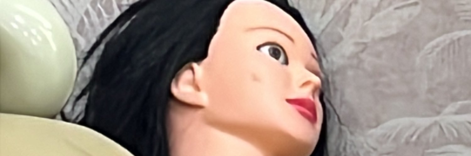 badilosen's profile banner image