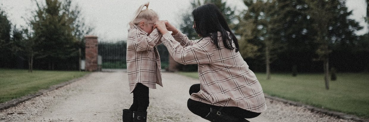 mamaandmimi's profile banner image