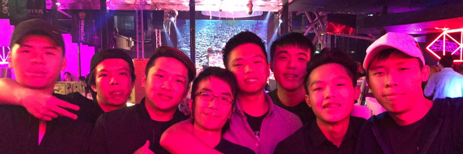 Ernesttt_'s profile banner image