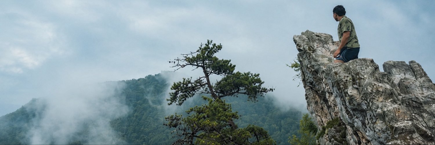 DEDRAGONAIR's profile banner image
