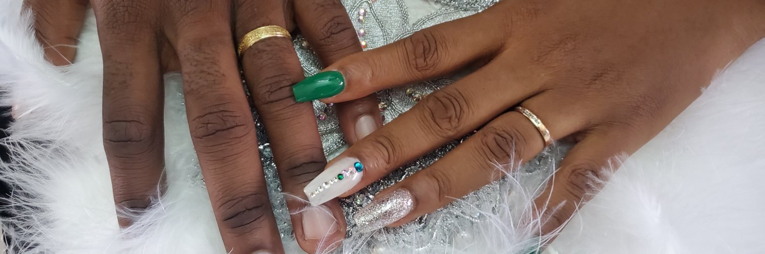 Flore_NDENGA's profile banner image