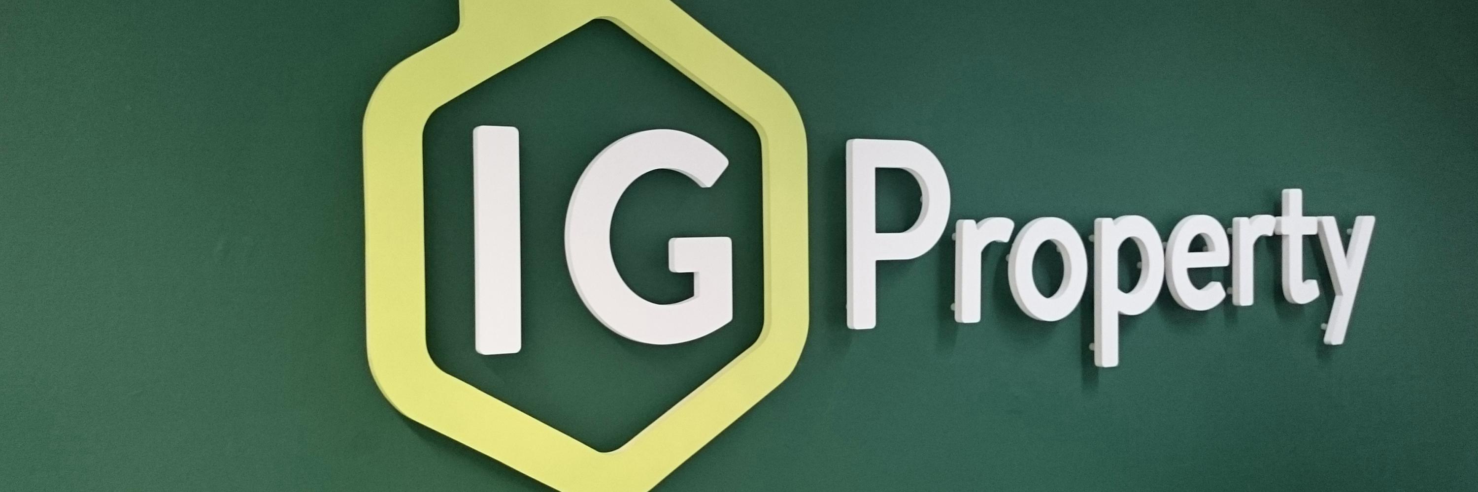 I G Property banner