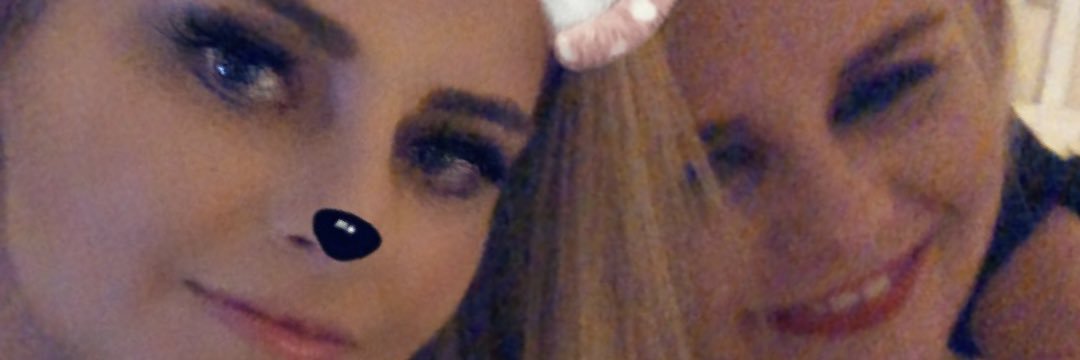 chloeandreax's profile banner image