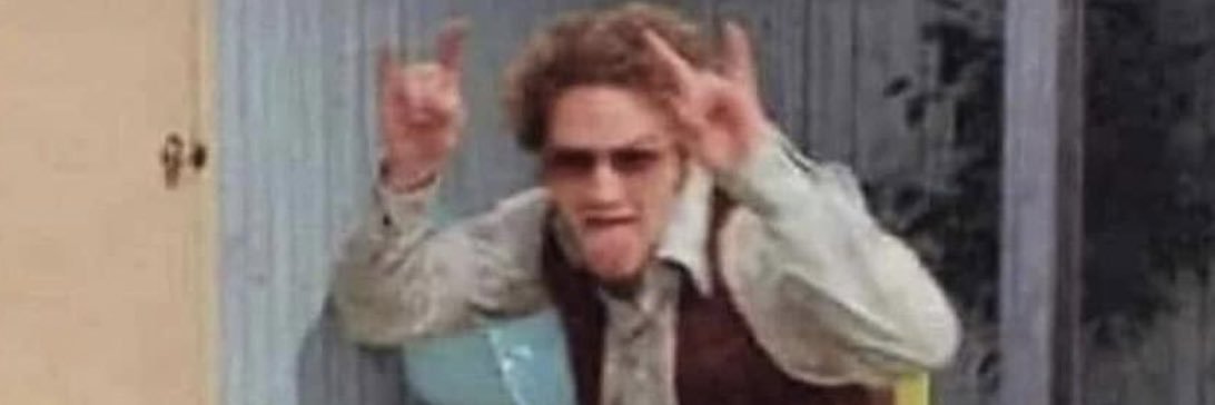 ave_124's profile banner image