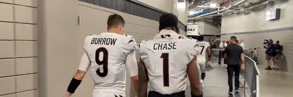 3underthru3's profile banner image