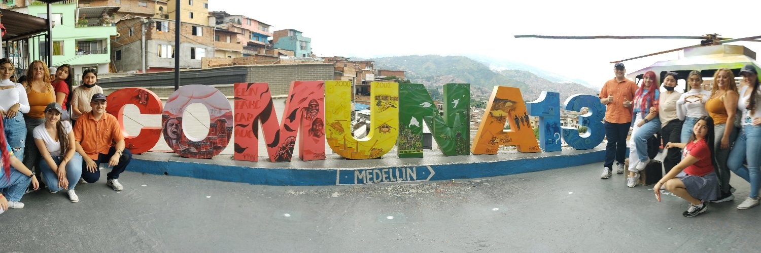vicayala1982's profile banner image
