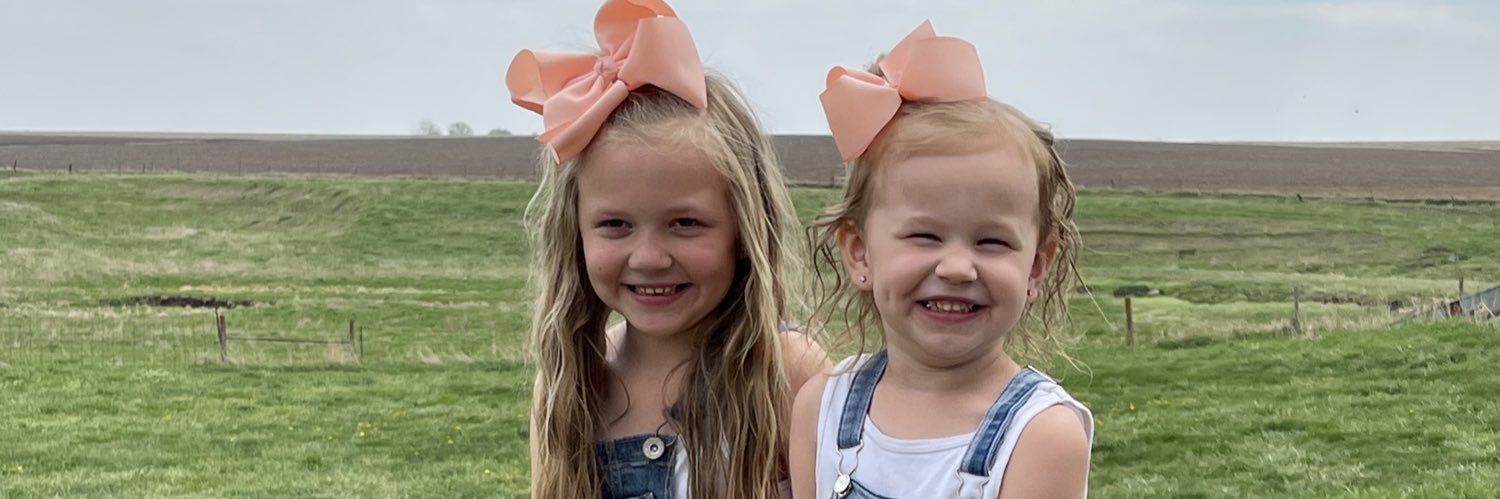 kylee_justine's profile banner image