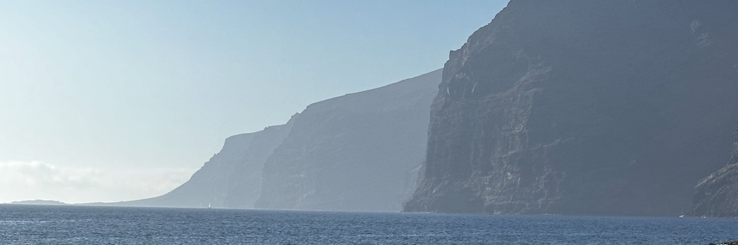 manuneux's profile banner image