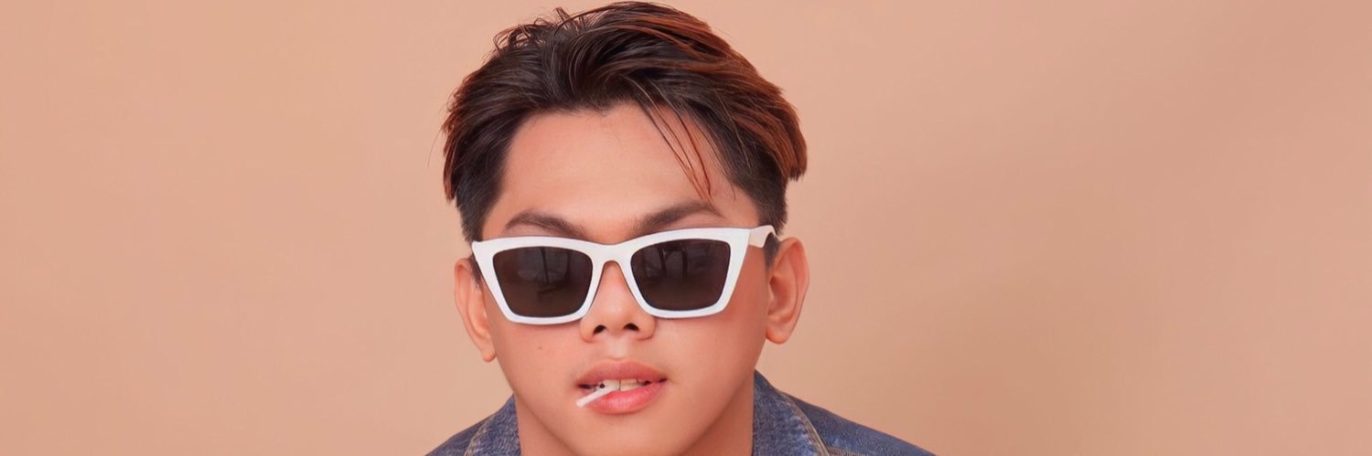 Christian💁🏻 banner