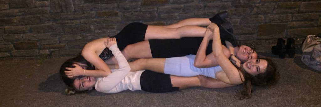 Niamhb13's profile banner image