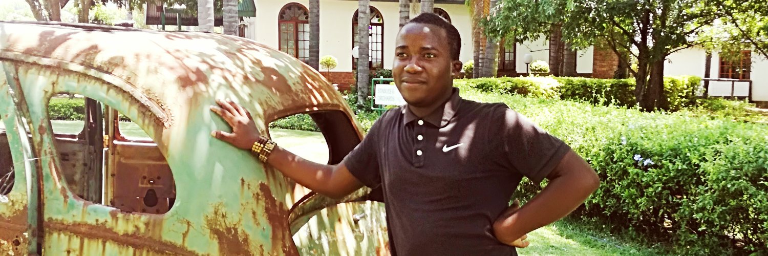 LuvhimbiQ's profile banner image