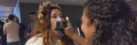 moghedien says free palestine banner