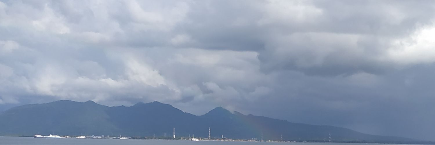 Suwipera's profile banner image
