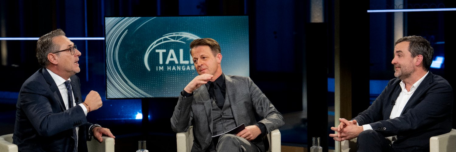 Talk im Hangar-7's banner
