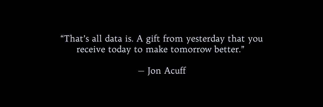 Señor Louie 🟠 banner