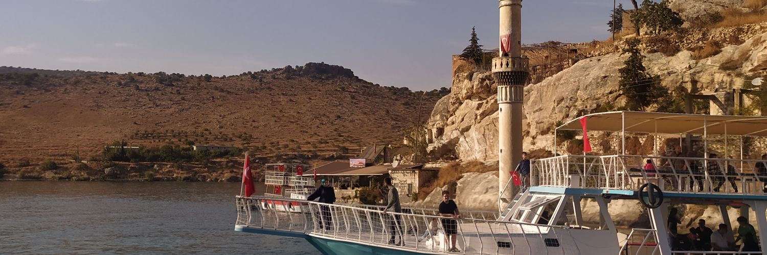 AynurIncebay's profile banner image