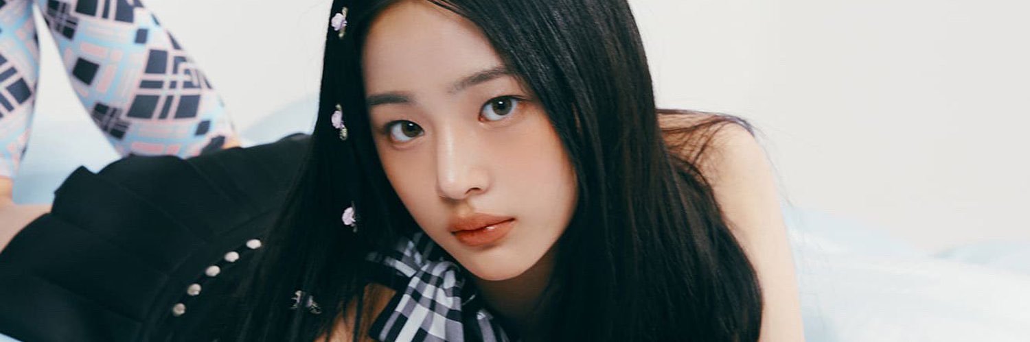 newjier's profile banner image