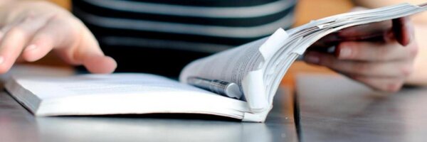 moloda_ Profile Banner