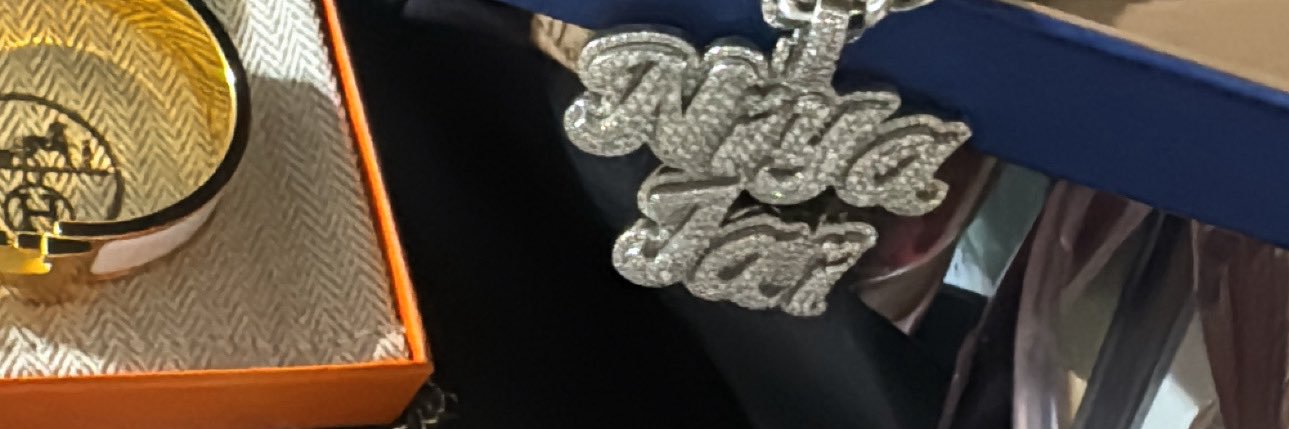 Chanel Junkie banner