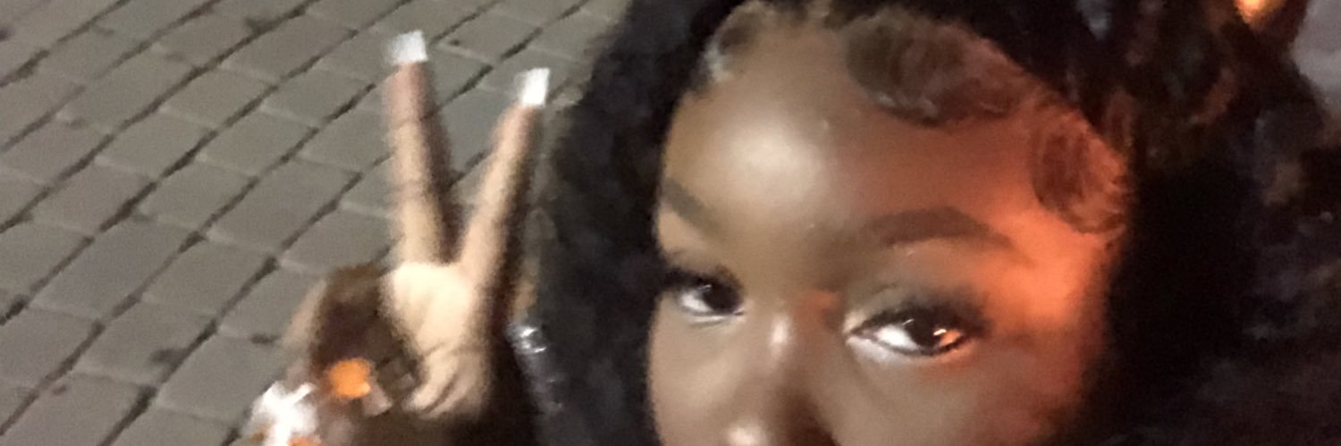 thaycallmeari's profile banner image