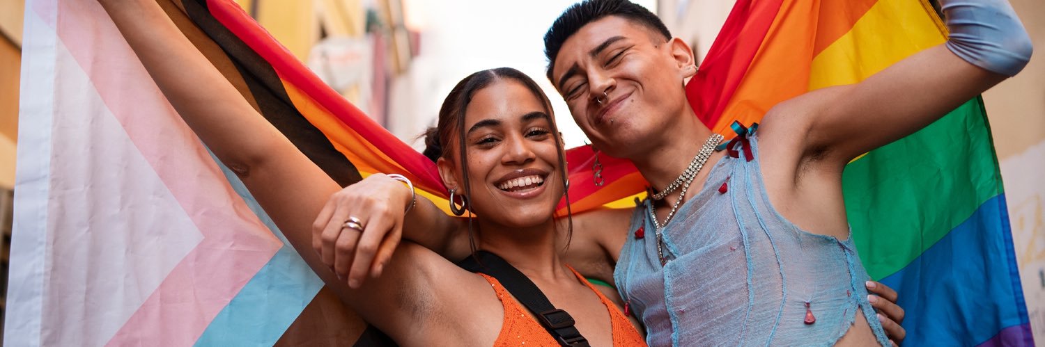 Entre Hermanos banner